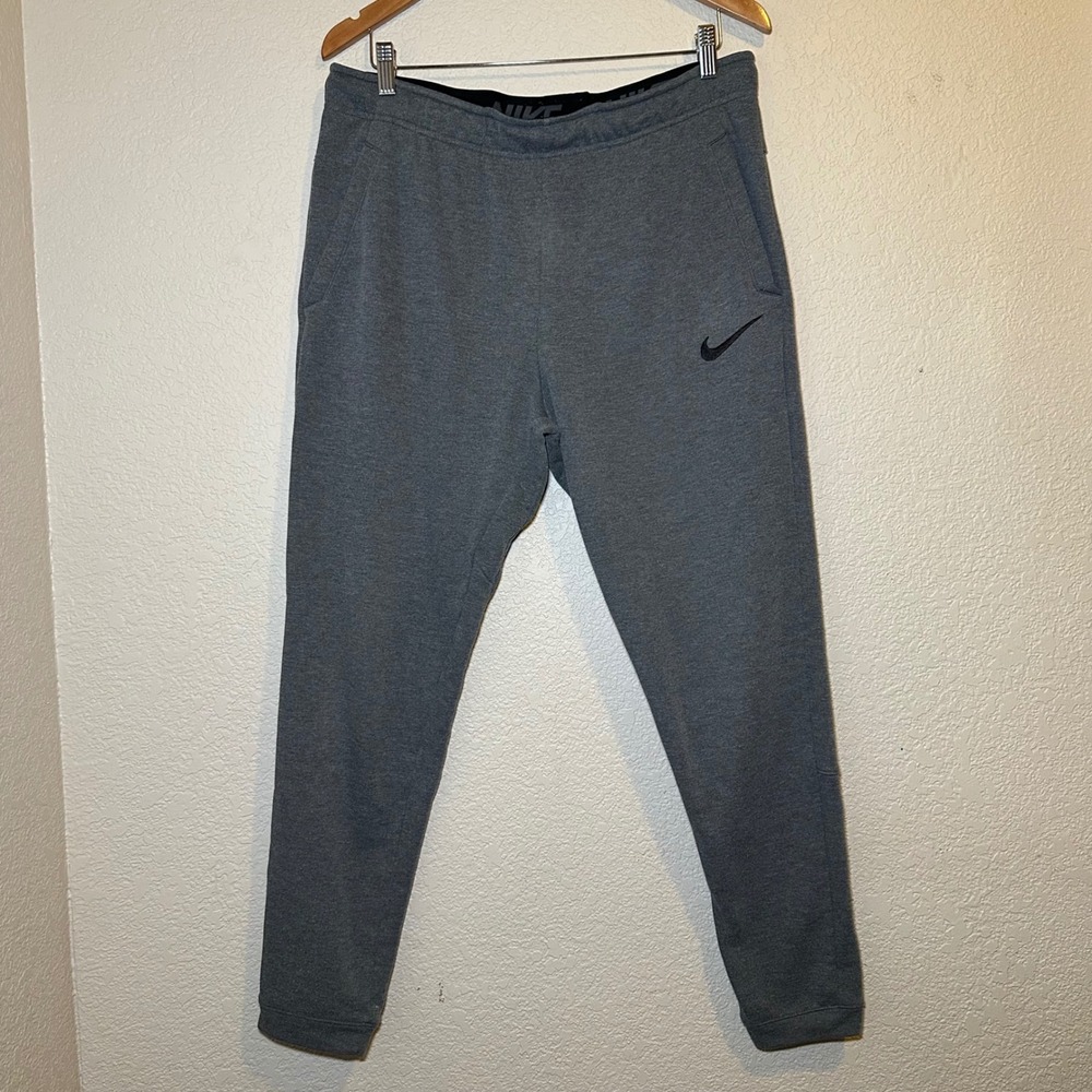 Nike‎ Dri-Fit Men's Large Sweat Pants Gray Athletic Training Jogger Tapered Fit
